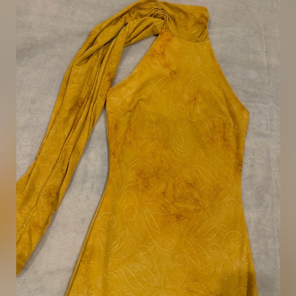 Fashion Nova Mustard Halter Maxi Dress Mermaid Bodycon Yellow Size M - Picture 5 of 11